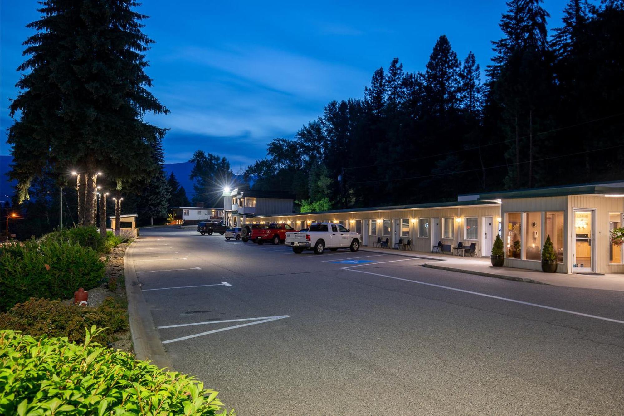 Glenwood Inn & Suites Trail Exterior foto