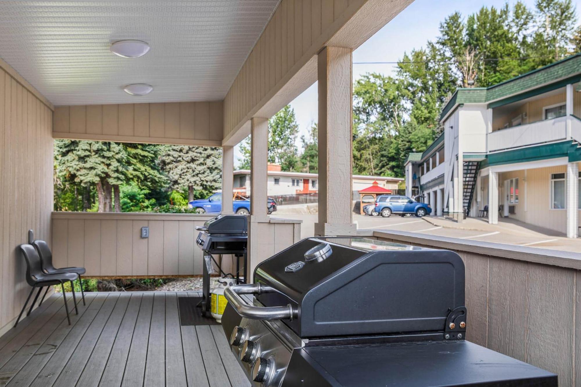 Glenwood Inn & Suites Trail Exterior foto